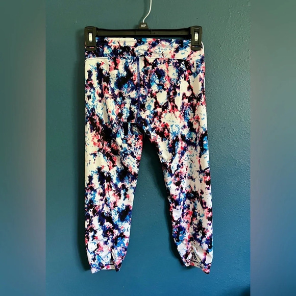 Calvin Klein Performance Watercolor Printed Legging - XS - Picture 4 of 6